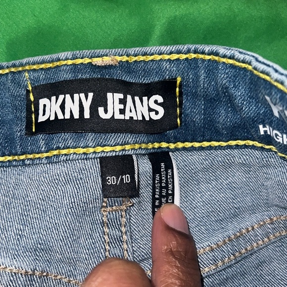 DKNY Jeans Blue Jean Shorts High-Waisted size 30 - Picture 8 of 10